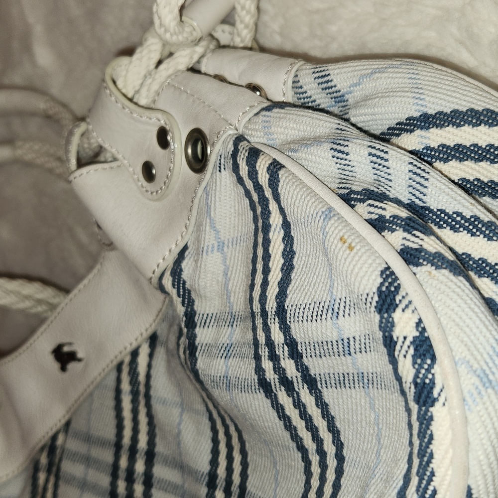 BURBERRY Blue & Navy Shoulder Bag - Picture 16 of 17